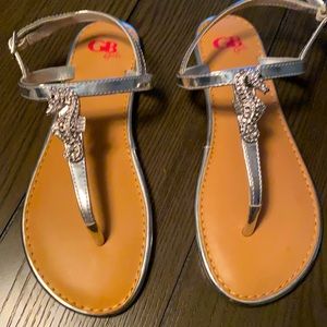 Seahorse thong sandals. Silver size 3M